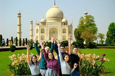 Taj Mahal & Agra Tour from Delhi: Private Car