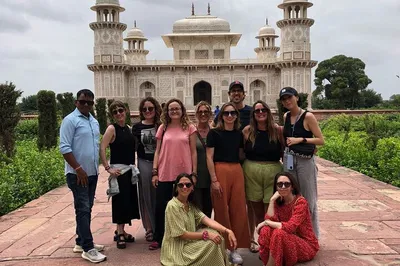Sunrise Taj Mahal: A Luxurious Agra Day Trip from Delhi