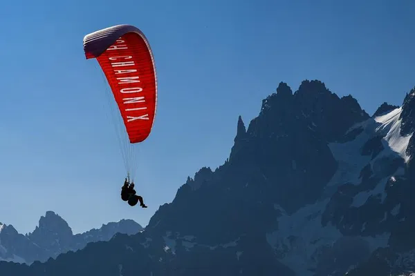 Chamonix Paragliding: Soar Over Mont Blanc!