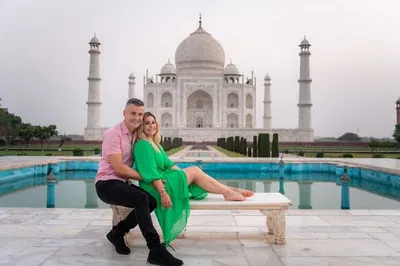 Unveiling Agra's Splendors: A Private Taj Mahal & Fort Tour