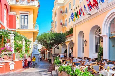 Positano & Amalfi: Exclusive Private Tour from Sorrento Port