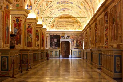 Rome: Papal Audience, Vatican & Sistine Chapel Tour