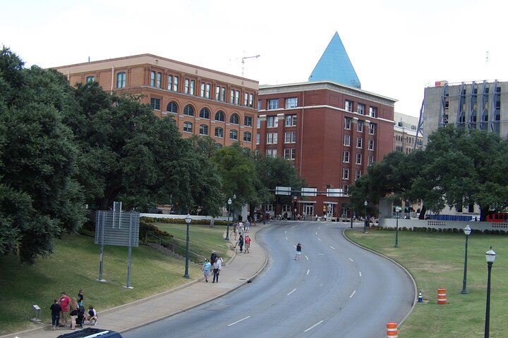 JFK Assassination 1-Hour Walking Tour: Dallas History