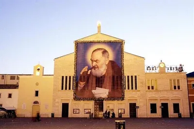 Spiritual Pilgrimage: Journey to Padre Pio's Sanctuary from Rome