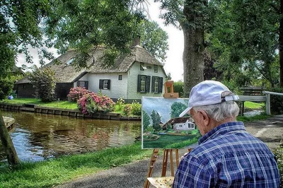 Uncover Holland's Charms: A Personalized Day Tour with a Local Expert