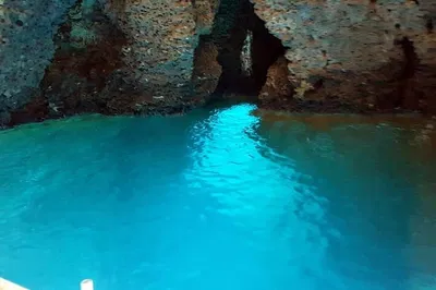 Taormina Boat Tour: Explore Giardini Naxos & Isola Bella
