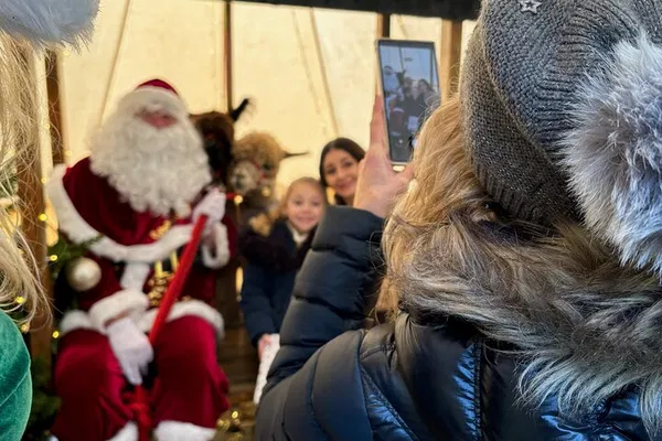 Christmas with Alpacas: Festive Fun in Stoke-on-Trent
