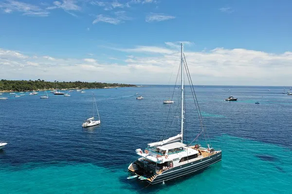 Cannes Catamaran Cruise: Swim, Snorkel & Lérins Islands!