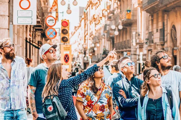 Barcelona Gothic Quarter Walking Tour: Uncover Hidden History