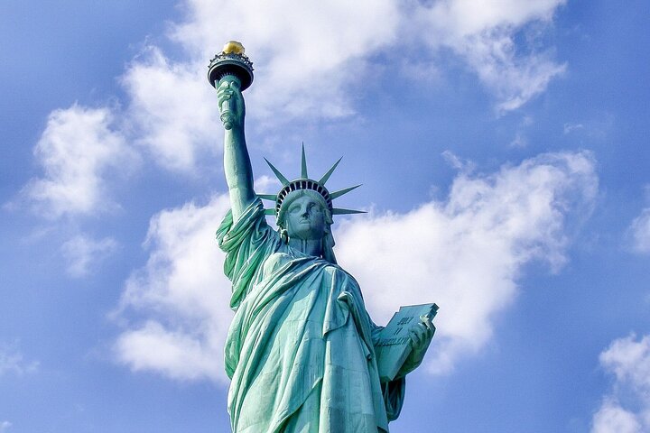 Statue of Liberty Express Cruise: Unforgettable NYC Views!