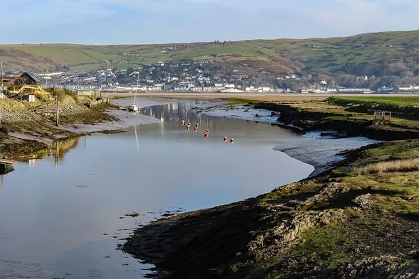 Explore Wales' Coastal Way: Your Personalized Online Road Trip Adventure!