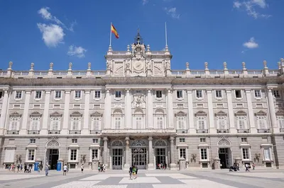 Madrid Royal Palace: Private Skip-the-Line Tour