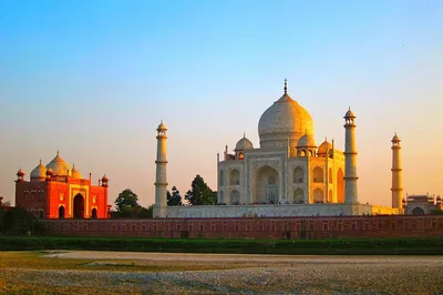 Unveiling Agra's Majesty: A Sunrise to Sunset Exploration