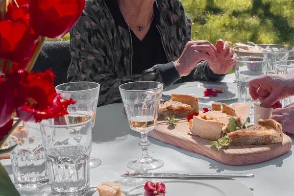Cognac Picnic & Walnut Tasting: A French Culinary Escape