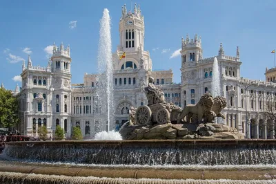 Unveiling Al-Andalus: An Immersive Halal Journey Through Muslim Spain