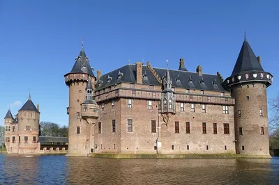Unveiling Dutch History: Private Castle & Palace Tour from Amsterdam