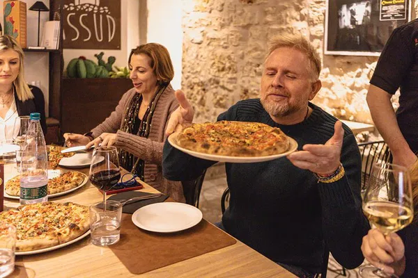 Palermo Food Tour: Wine, Street Food & Pizza Demo