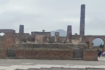 Pompeii, Sorrento & Positano Day Trip: See 3 Top Sites!