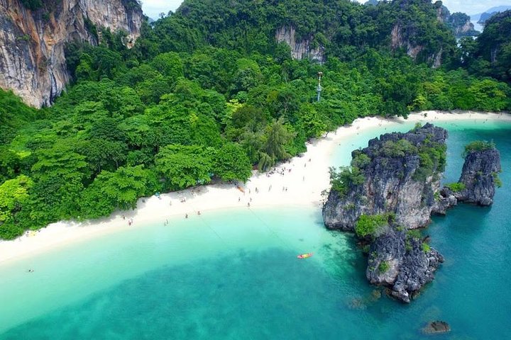 Krabi's Hong Islands: A Speedboat Adventure to Paradise