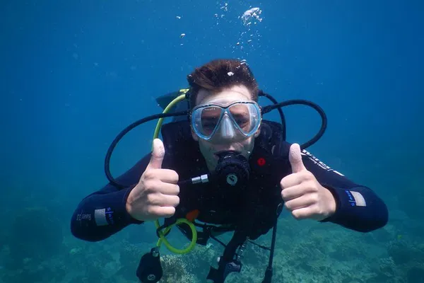 Dive into Adventure: Discovery Scuba Diving in Nha Trang's Hon Mun Island