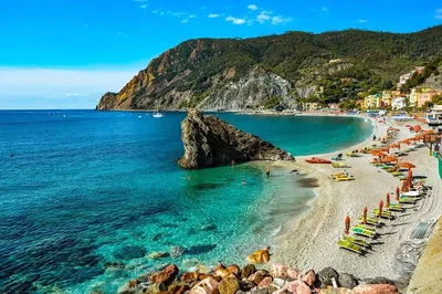 Cinque Terre Private Tour: Ferry & Minivan from La Spezia