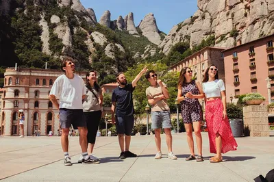 Montserrat, Wine & Tapas: A Delicious Day Trip!
