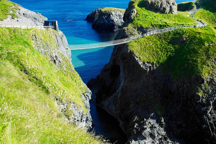 Unleash Your Inner Stark: Private 'Game of Thrones' & Giant's Causeway Tour from Belfast