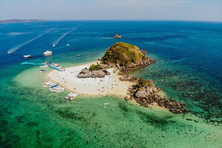 Khai Island Speedboat Adventure: Snorkel, Swim & Explore Paradise!
