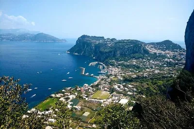 Anacapri Unveiled: Discover Capri's Hidden Gem on Foot!