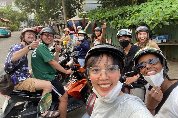 Saigon Street Food Tour: Motorbike Adventure & Hidden Gems