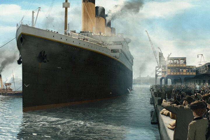 Titanic Museum & Whiskey Tour: Belfast History & Taste