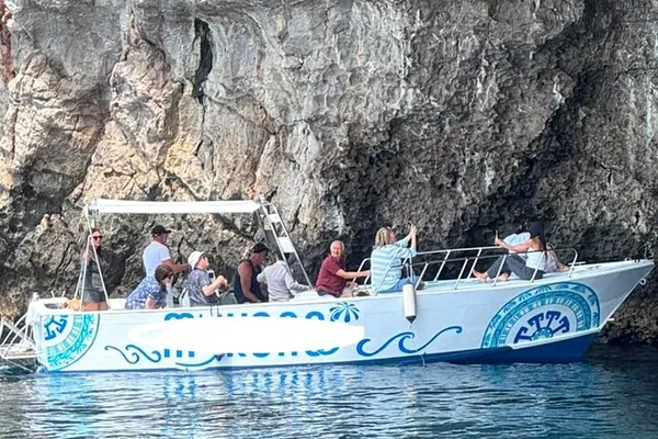 Naxos Boat Tour: Taormina, Isola Bella & Dolphins!