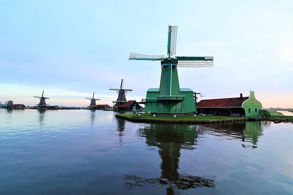 Explore Dutch Countryside: Zaanse Schans E-Bike Adventure from Amsterdam