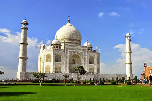 Unveiling Agra's Majesty: A Private Sightseeing Tour of Mughal Splendor