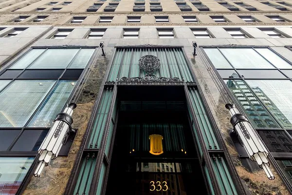 Chicago Art Deco Skyscrapers: Riverfront Walking Tour