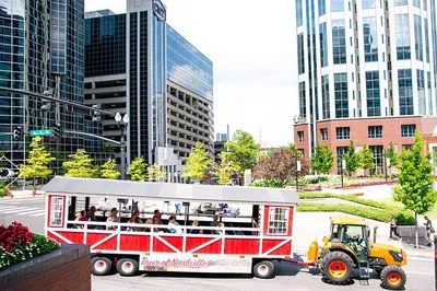 Nashville Tractor Tour: Sightseeing & History!