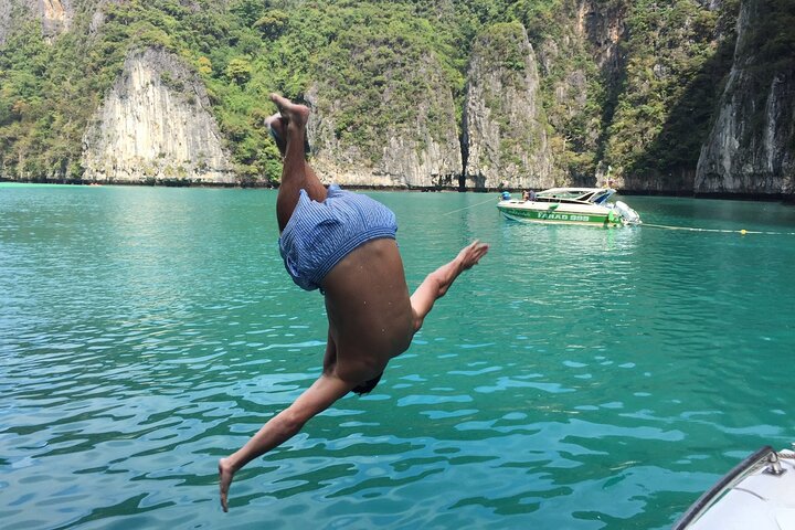 Unforgettable Island Hopping: Krabi & Phi Phi Private Speedboat Tour