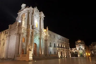 Ortigia at Night: Syracuse's Enchanting Evening Walk