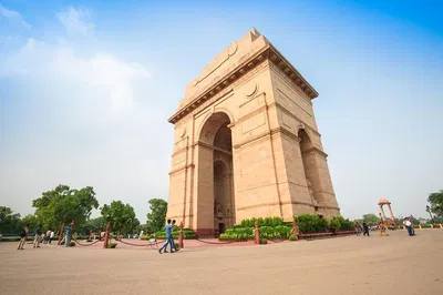 Discover Delhi's Majesty: A Private Guided City Tour