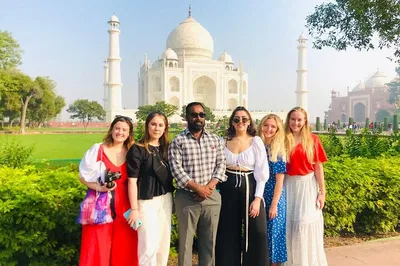 Taj Mahal Day Trip: Luxury Train Tour from Delhi