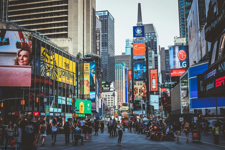 Uncover New York's Dark Side: A 'Taxi Driver' Movie Locations Private Tour