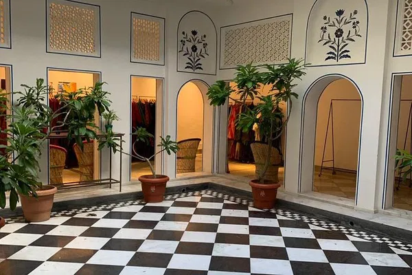 Find Your Inner Peace: Expert Yoga in Jaipur's Mindful Courtyard