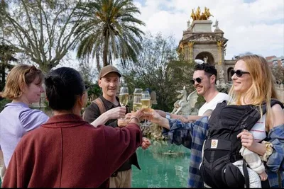Barcelona's Walking & Wining: Uncover Hidden Stories, Savor Local Wines!