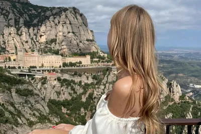 Montserrat Tour: Lunch, Wine & Monastery (Barcelona)