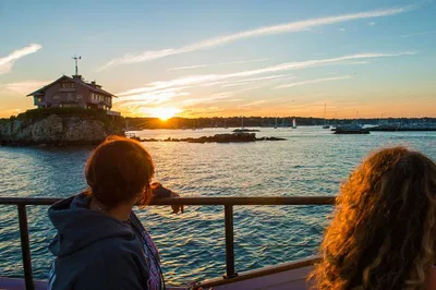 Newport Sunset Cruise: Champagne Toast & Harbor Views