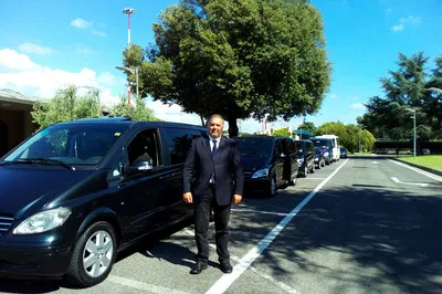 Stress-Free Transfers: Fiumicino Airport to Forte dei Marmi with Optional Orbetello Stop