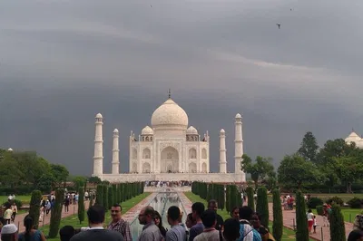 Unveiling Agra's Splendor: A Luxurious Private Taj Mahal Day Trip from Delhi