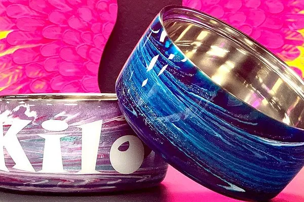 Pet Bowl Resin Art: Craft & Customize!
