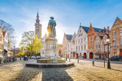 Amsterdam to Antwerp: Private Transfer with Rotterdam Stop