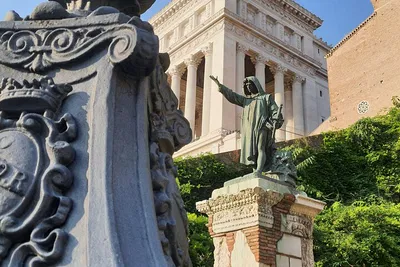 Unveiling Rome's Ancient Wonders: Capitoline Hill Private Tour